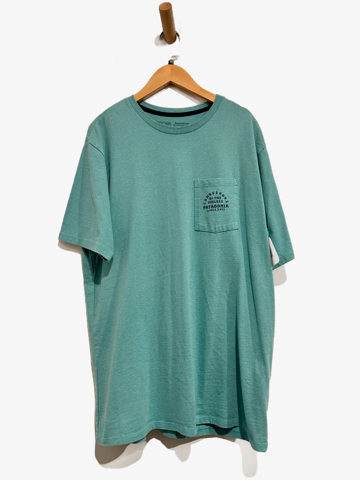 Patagonia C.O.T.U. Fins Pocket ResponsibiIli-Tee in Iggy Blue - Medium