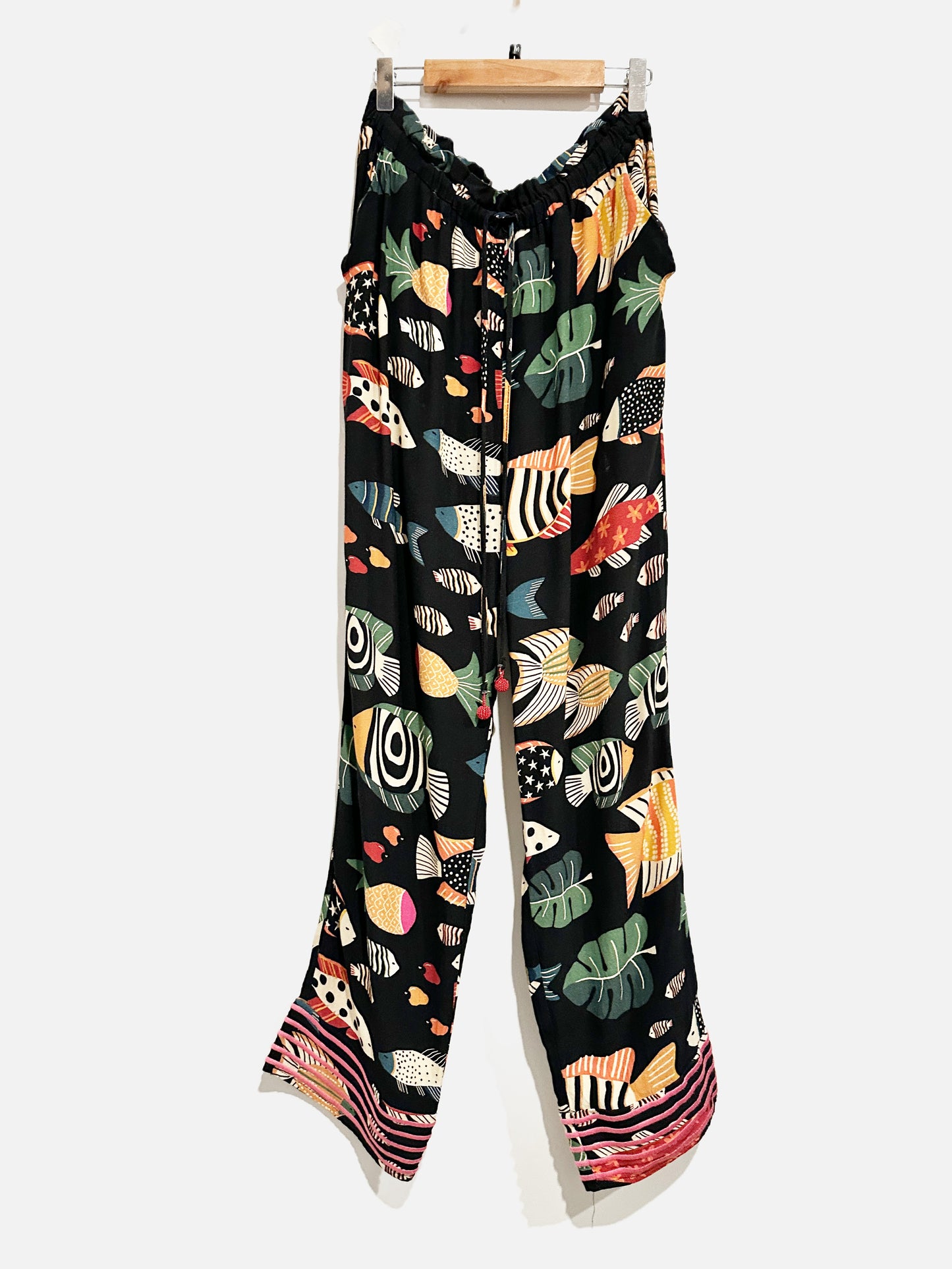 Farm Rio Black Fish Pants - Medium