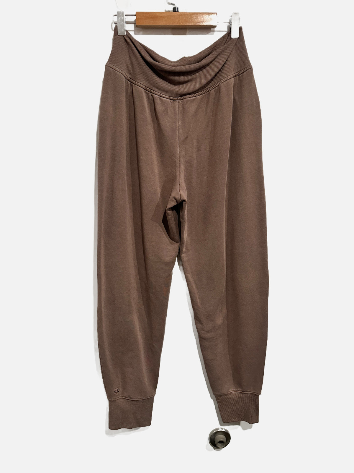 Athleta Coaster Luxe High Rise Jogger in Truffle - Small