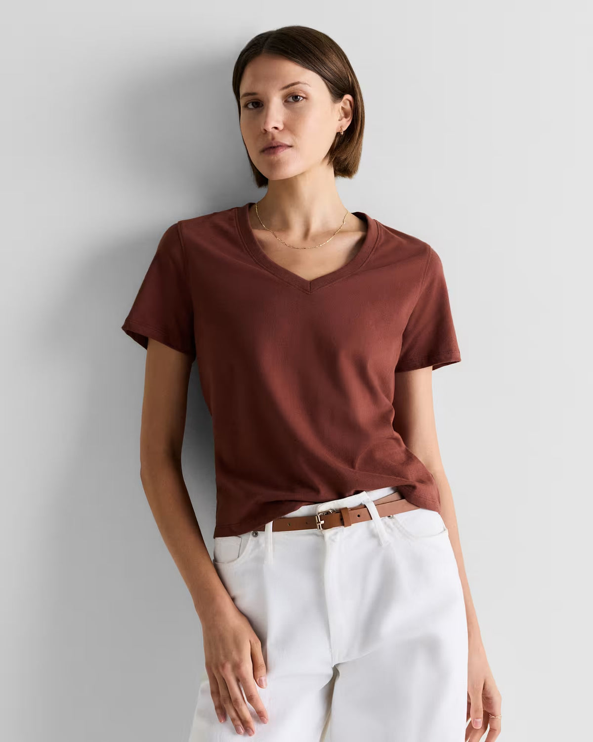 Quince NWT Cotton Boxy V-Neck Tee in Redwood Brown - Large
