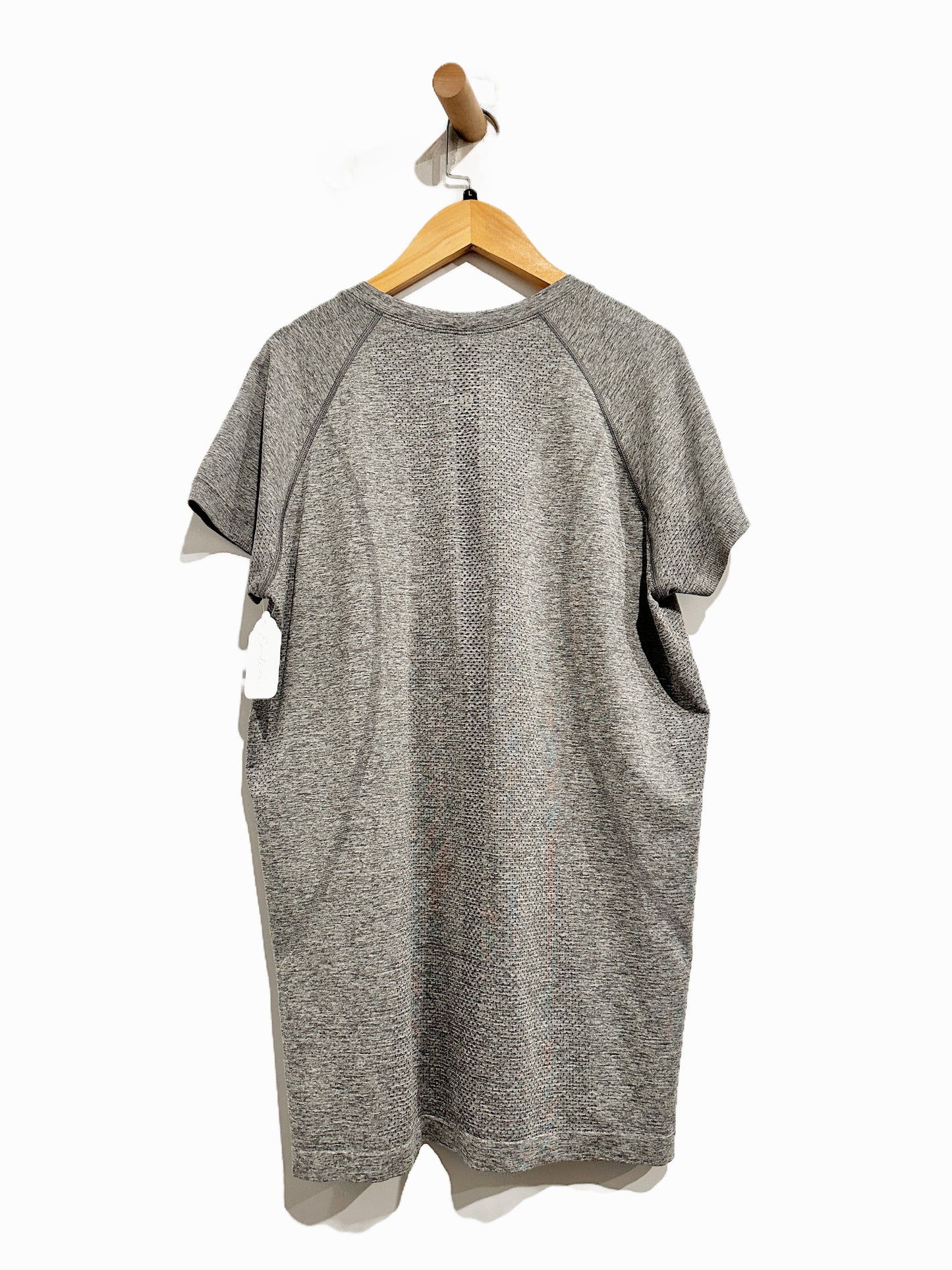 Lululemon Swiftly Tech Short Sleeve Tee in Gray - 14