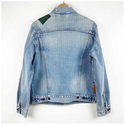Levi's NWT Vintage Fit Relaxed Trucker Jacket With Patches Size Small