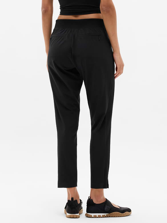 Athleta Brooklyn Mid Rise Ankle Pant in Black - 8