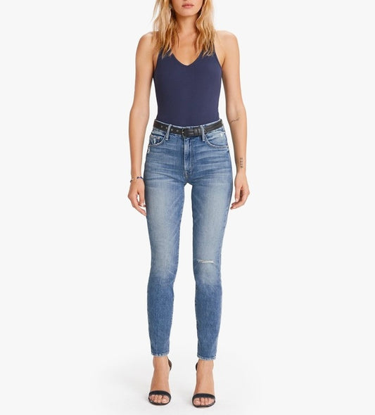Mother High Waisted Looker Ankle Jeans in Popism - 28