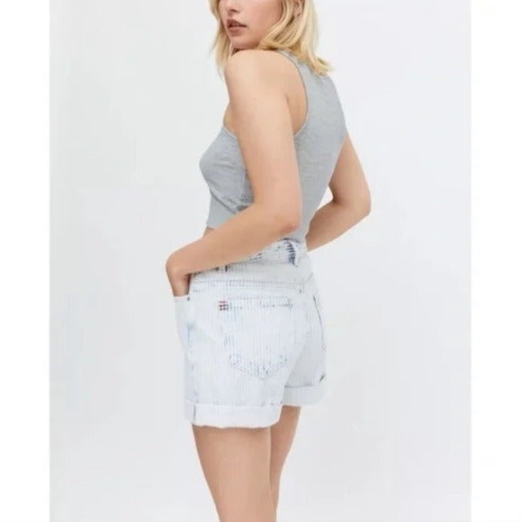 Urban Outfitters BDG High Rise Mom Denim Shorts in Faded Stripe Size 29