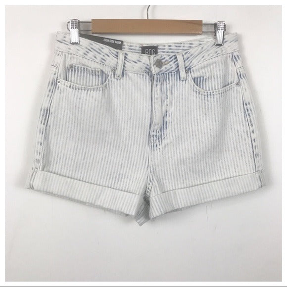 Urban Outfitters BDG High Rise Mom Denim Shorts in Faded Stripe Size 29