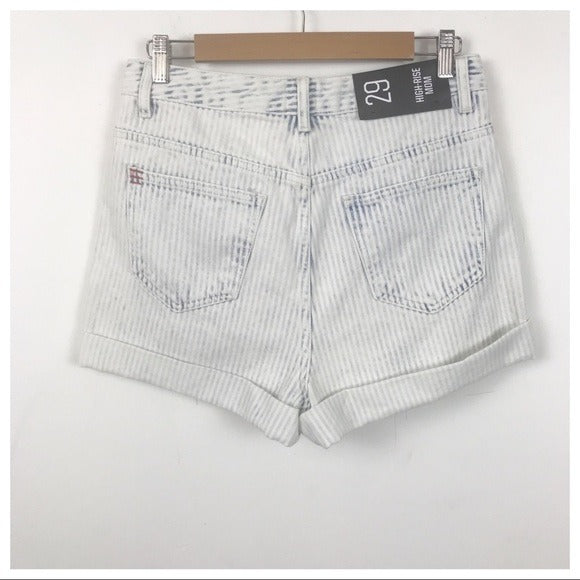 Urban Outfitters BDG High Rise Mom Denim Shorts in Faded Stripe Size 29