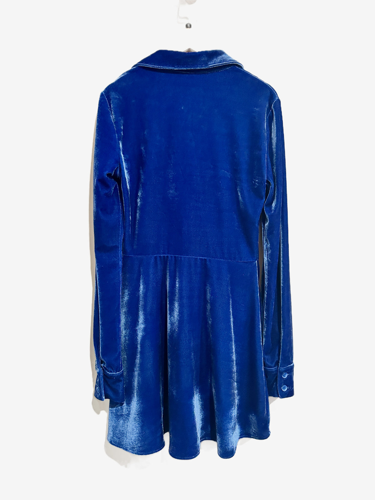 Urban Outfitters NWT Nellie Ruched Velvet Shirt Dress in Blue - Small