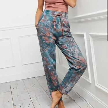 Anthropologie Daily Practice Floral Joggers - Small