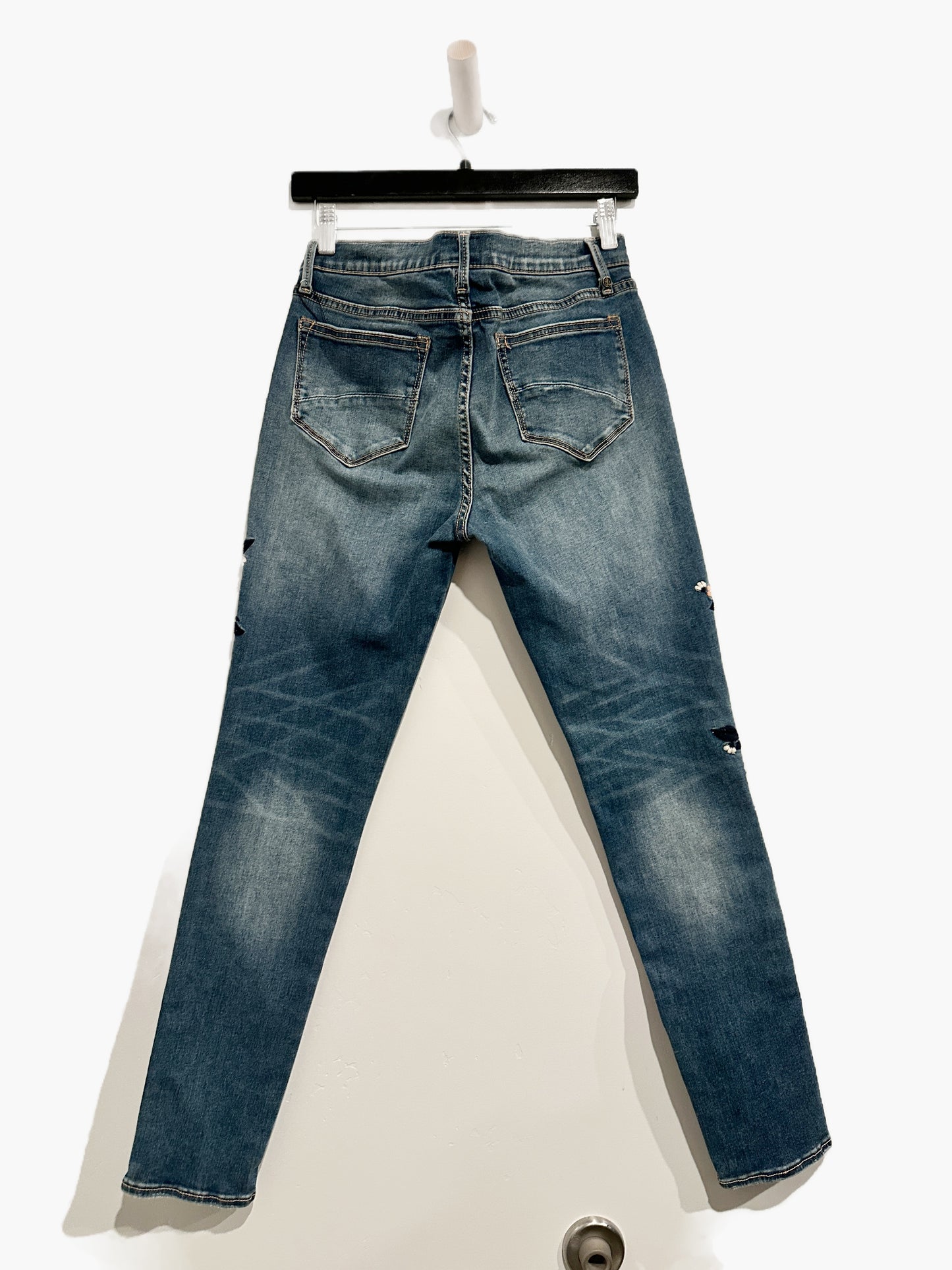 Driftwood Jackie Embroidered Skinny Jeans in Milan - 28