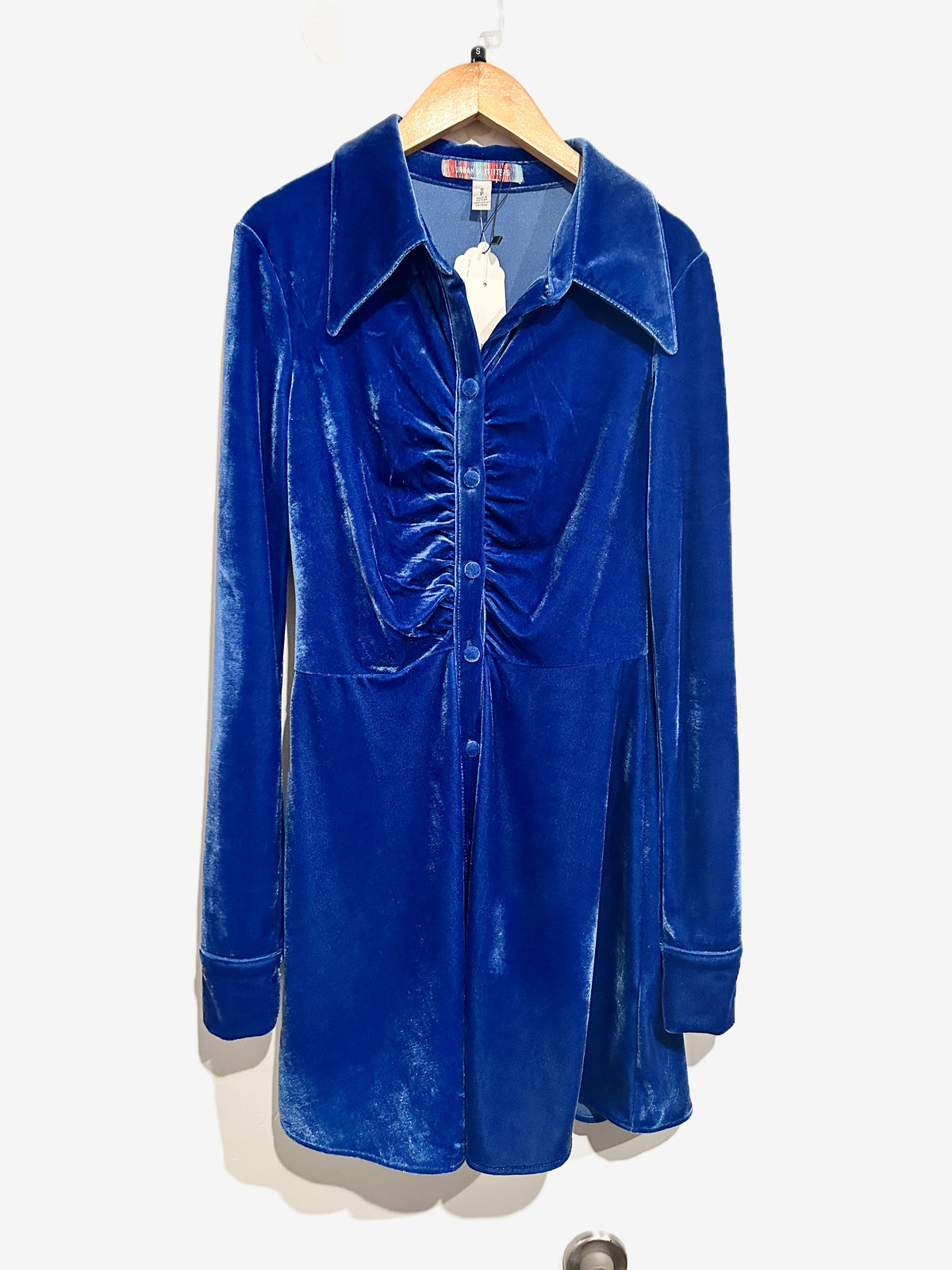Urban Outfitters NWT Nellie Ruched Velvet Shirt Dress in Blue - Small