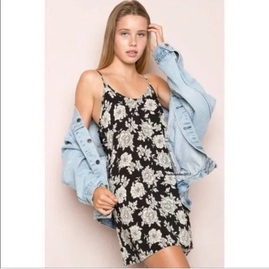 Brandy Melville Navy Floral Mini Dress - 0S