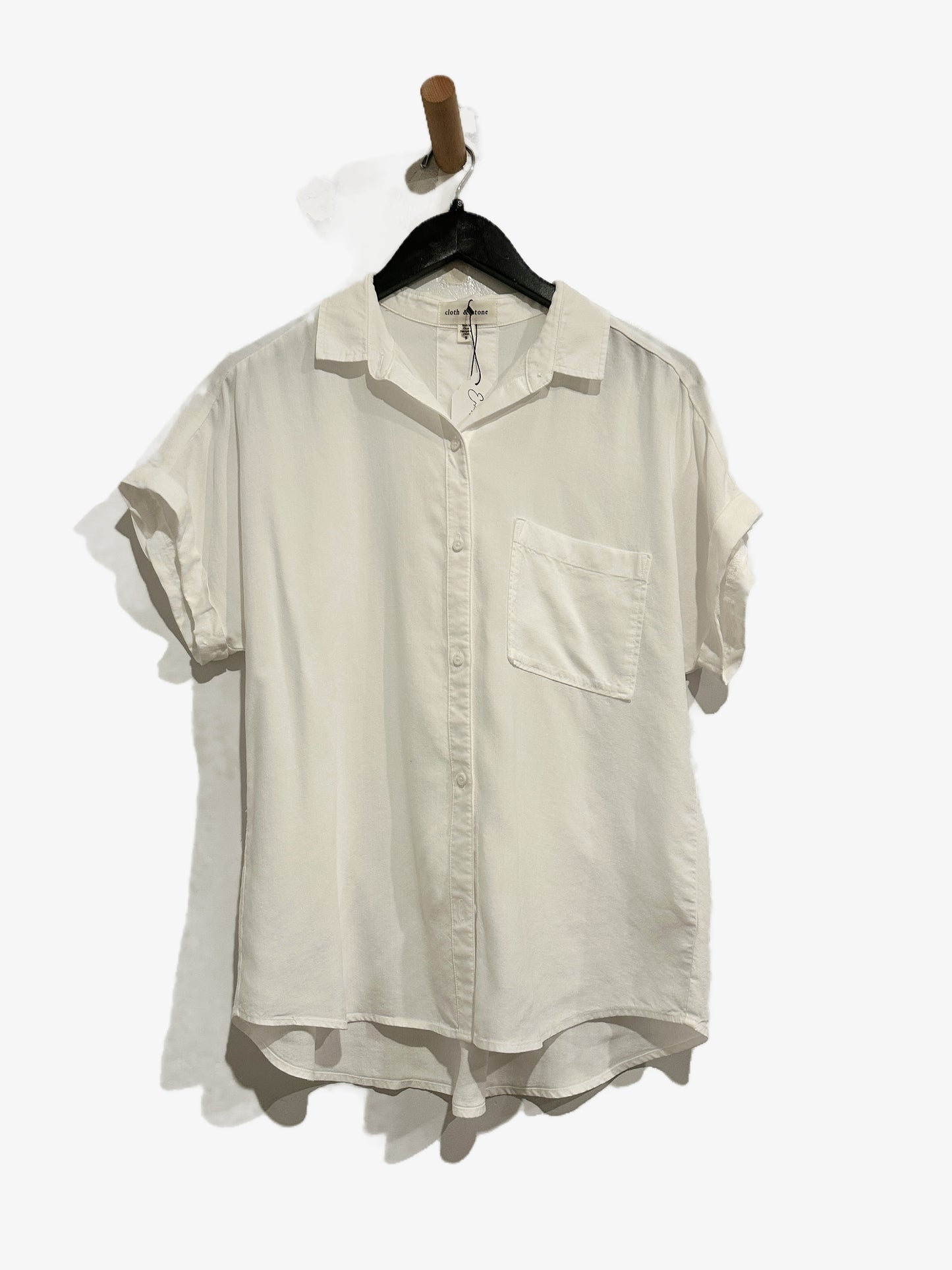 Cloth & Stone Breezy Buttondown Blouse in White - Small