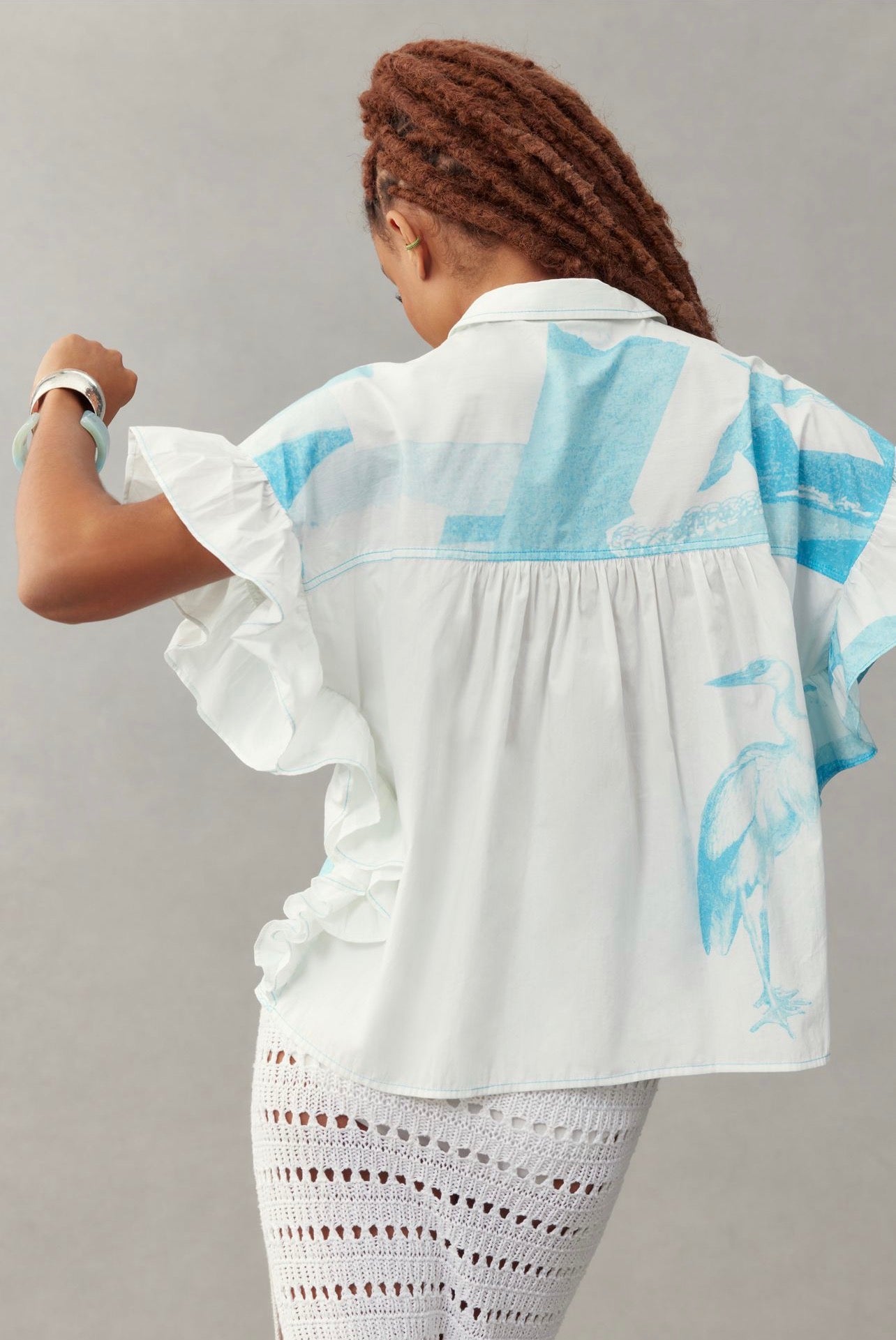 Anthropologie Anne Guest for Pilcro Cyanotype Ruffle-Sleeve Buttondown Blouse in Blue Pattern - Large