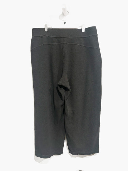 Lululemon Ribbed Straight Leg Super-High-Rise Crop 23" in Heathered Black - 14