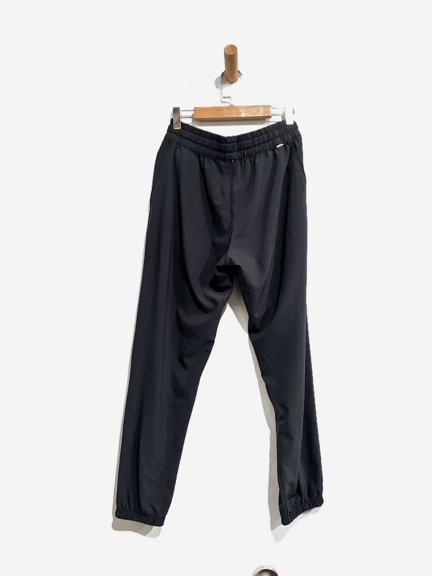 Vuori Performance Navy Joggers - Small