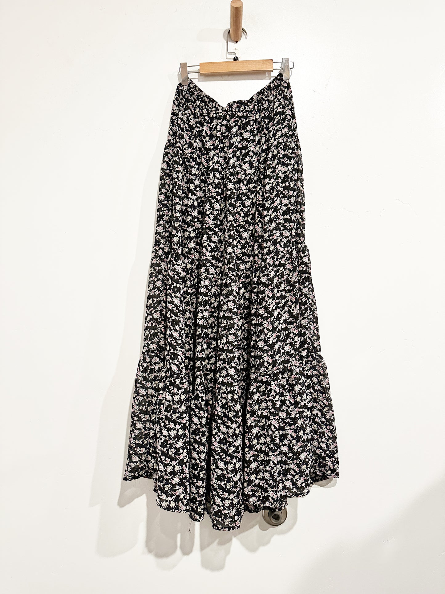 Lulus Black Floral Skirt - Small