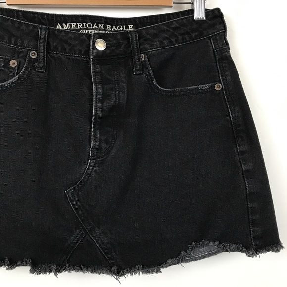 American Eagle Hi-Rise Festival Mini Skirt in Washed Black Size 8
