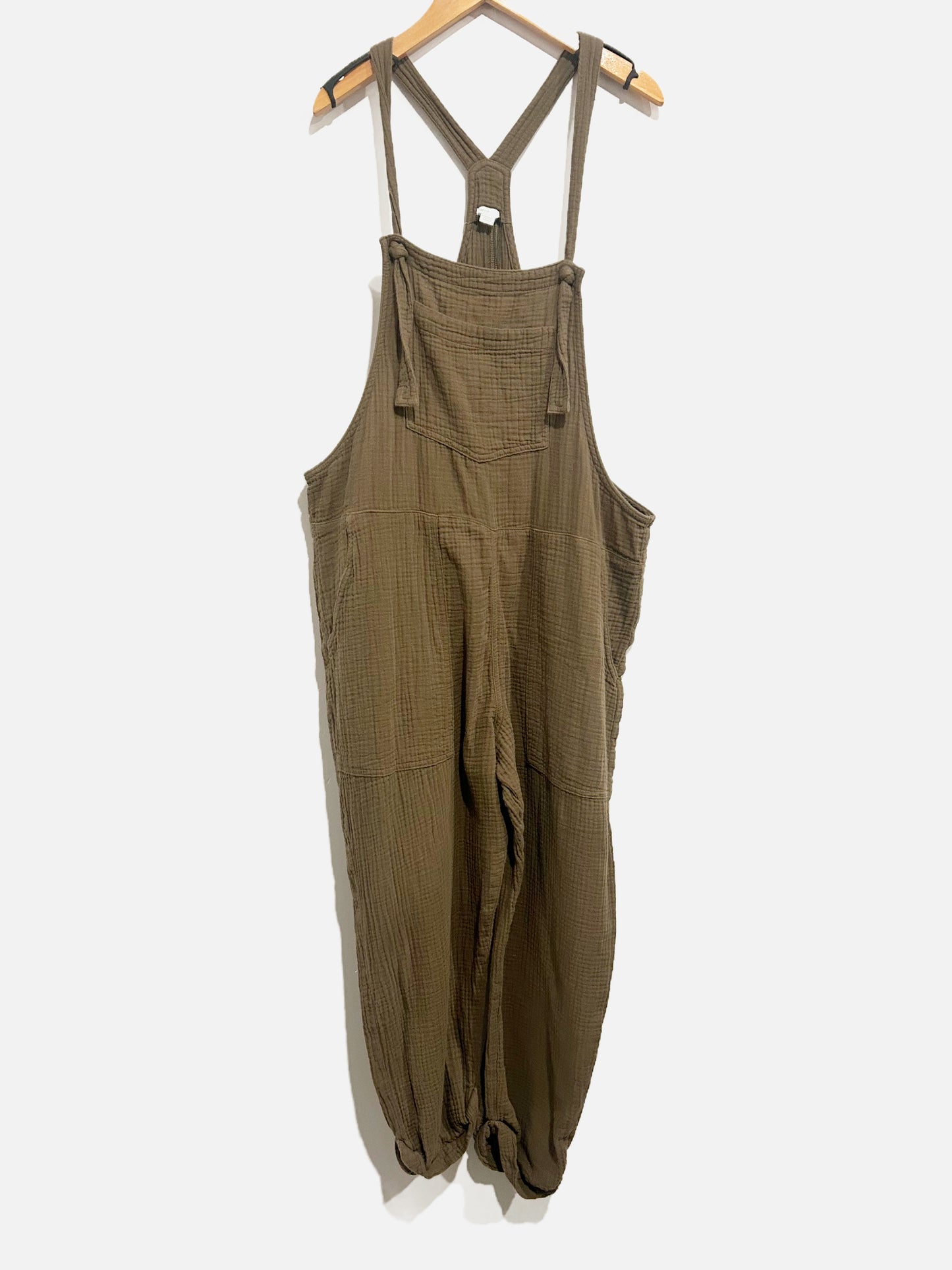 Aerie Lightweight Rolled Leg Overalls in Washed Olive - Large