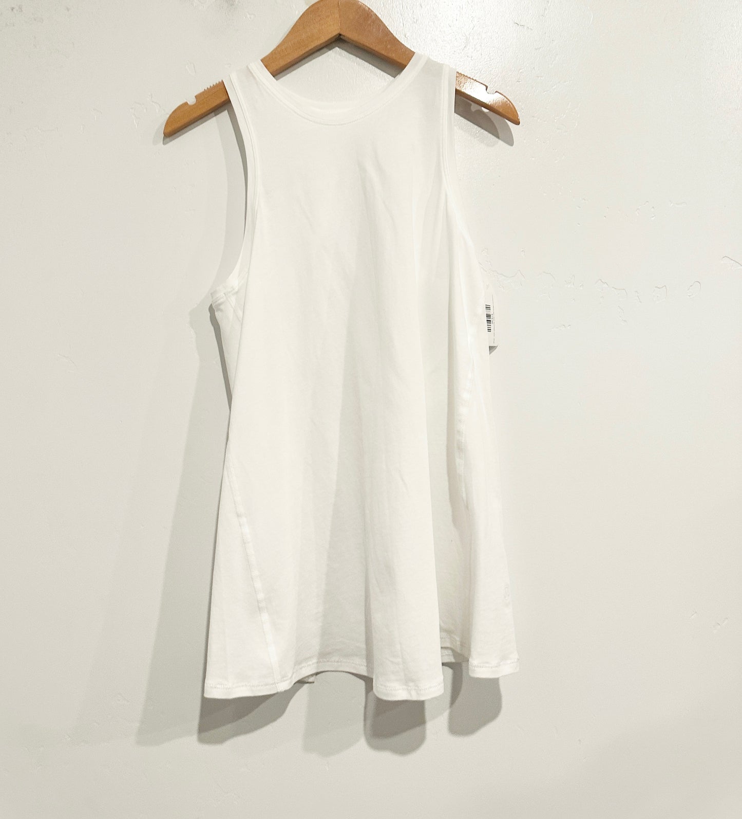 Lululemon All Tied Up Tank in White - Small