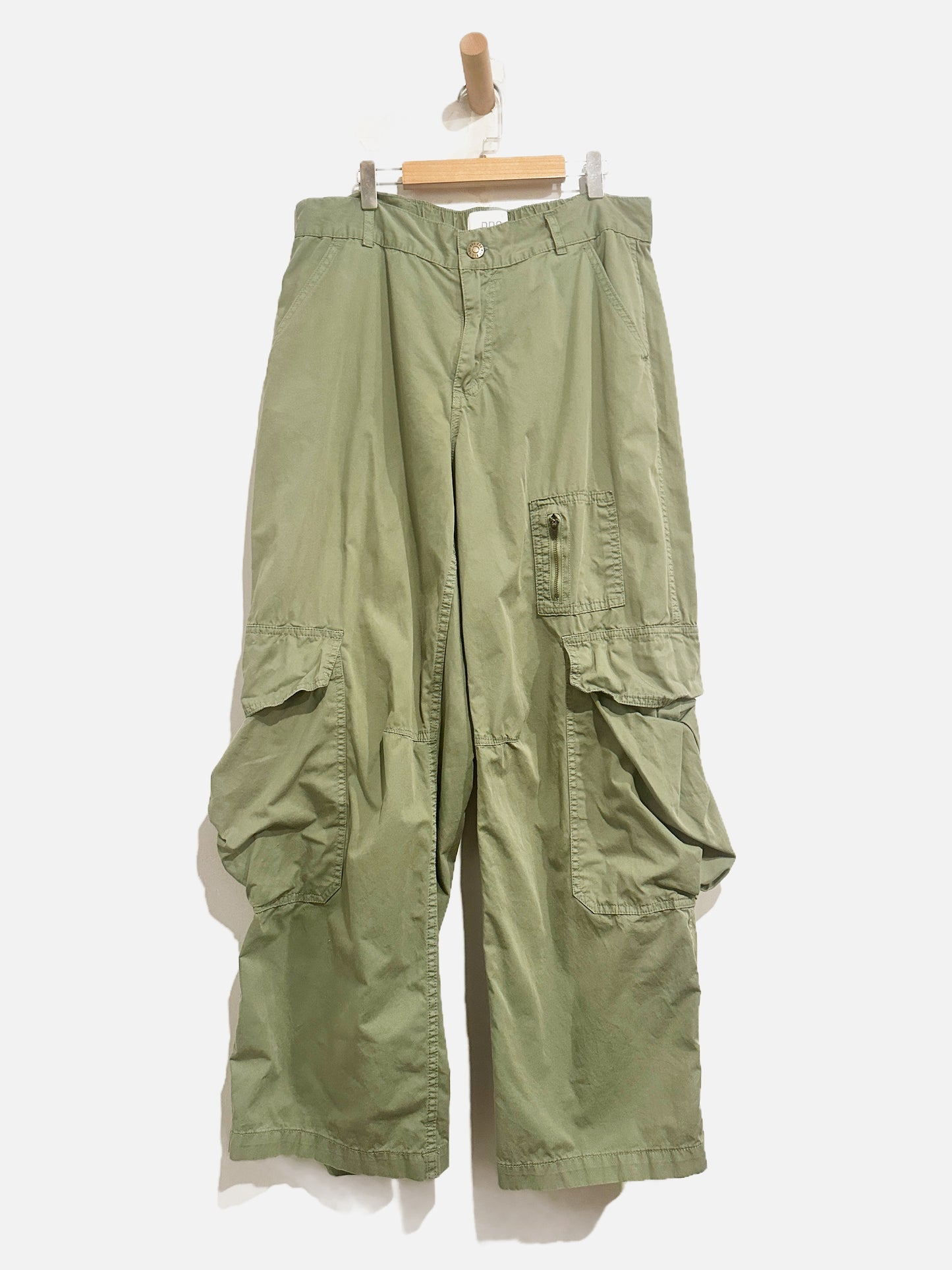 Urban Outfitters BDG Green Cargo Pants - 10