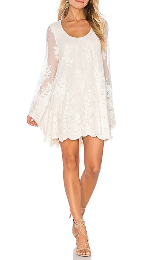 Show Me Your Mumu NWT Cream Lace Fannie Flow Dress - Medium