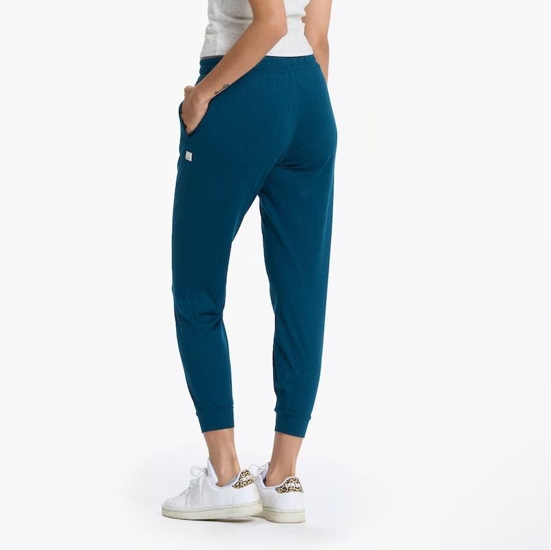 Vuori Performance Jogger in Cosmo Heather - Small
