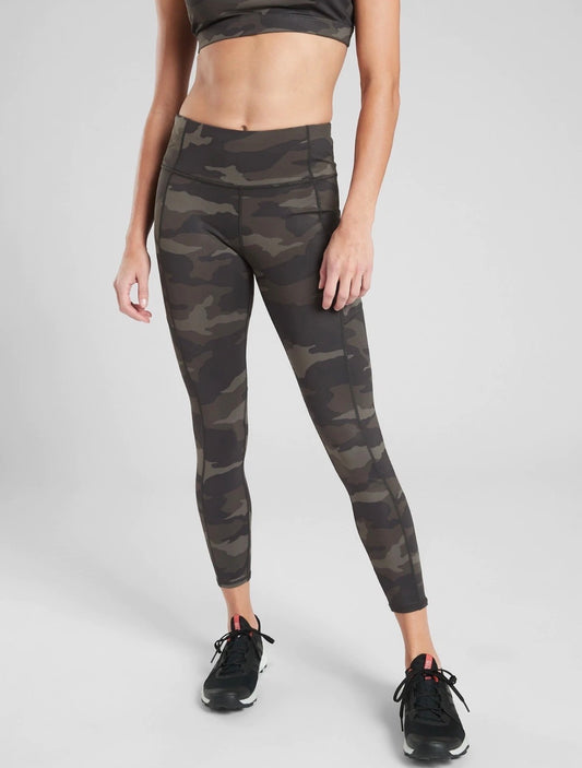 Athleta Camo Contender 7/8 Tight in Black Olive - Small
