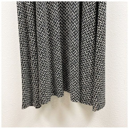 Veronicam. Black and White Chevron Cold Shoulder Maxi Dress Size XS