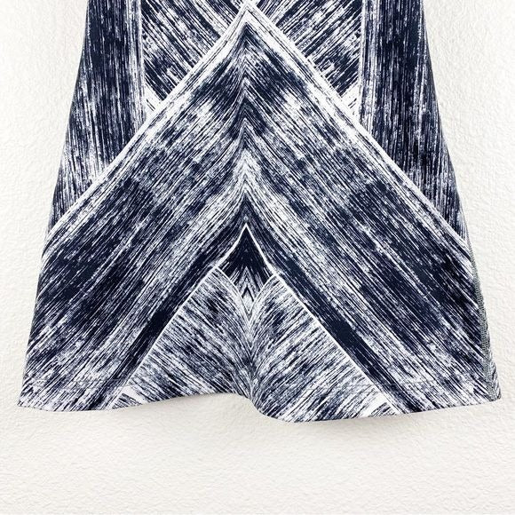 Lululemon Cool Racerback Heat Wave White Black Size 2