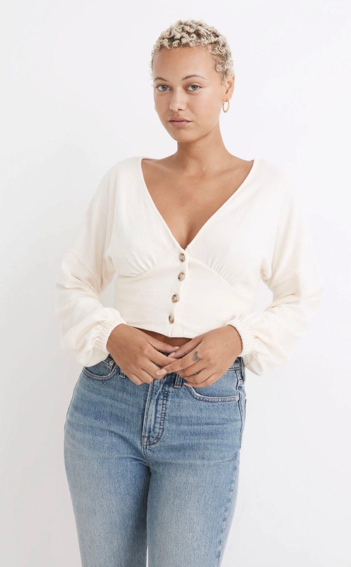 Madewell Deep-V Button-Front Crop Top in Antique Cream - Medium