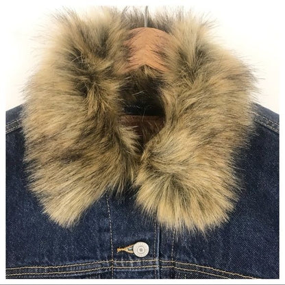 Levi’s NWT Fur Collar Ex Boyfriend Trucker Jacket Size XS