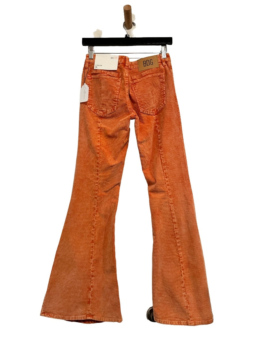 NWT UO BDG Corduroy Low-Rise Extreme Flare Pant in Rust - 24