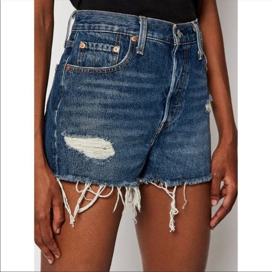 Levi’s NWT 501 Cut Off Distressed Denim Shorts in Silver Lake Size 25