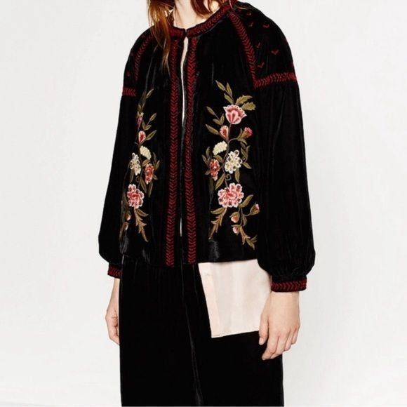 Zara Black Velvet Embroidered Jacket Size Small