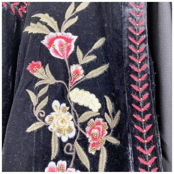 Zara Black Velvet Embroidered Jacket Size Small