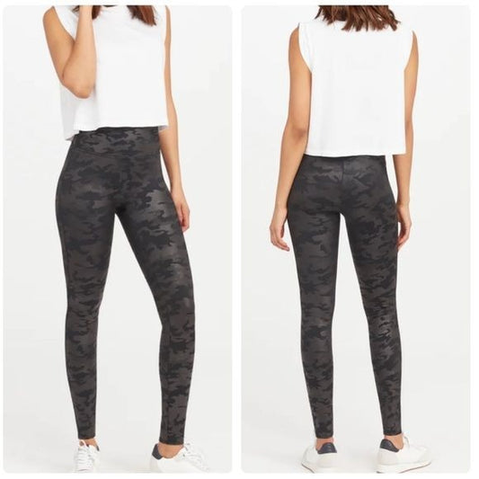 Spanx Faux Leather Camo Leggings Size Small