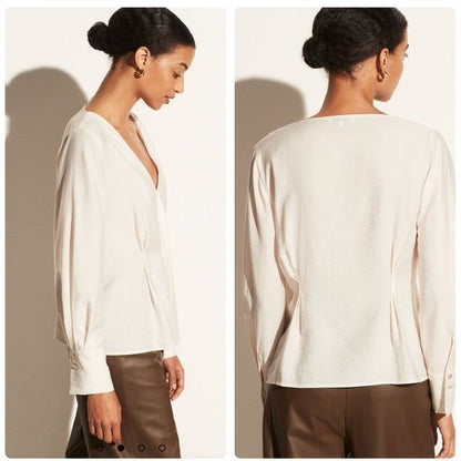 Vince. Fitted Shaped Sleeve V-Neck Blouse in Cream Size XS