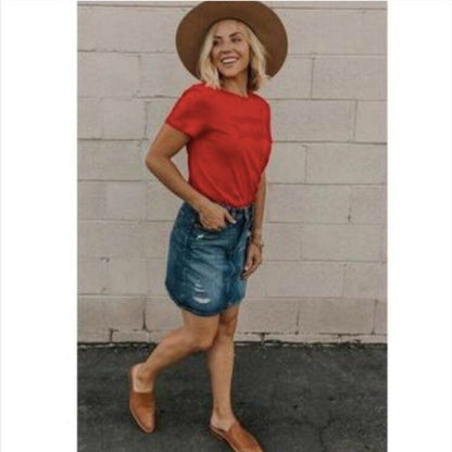 Levi's NWT Deconstructed Skirt in Medium Wash Size 27