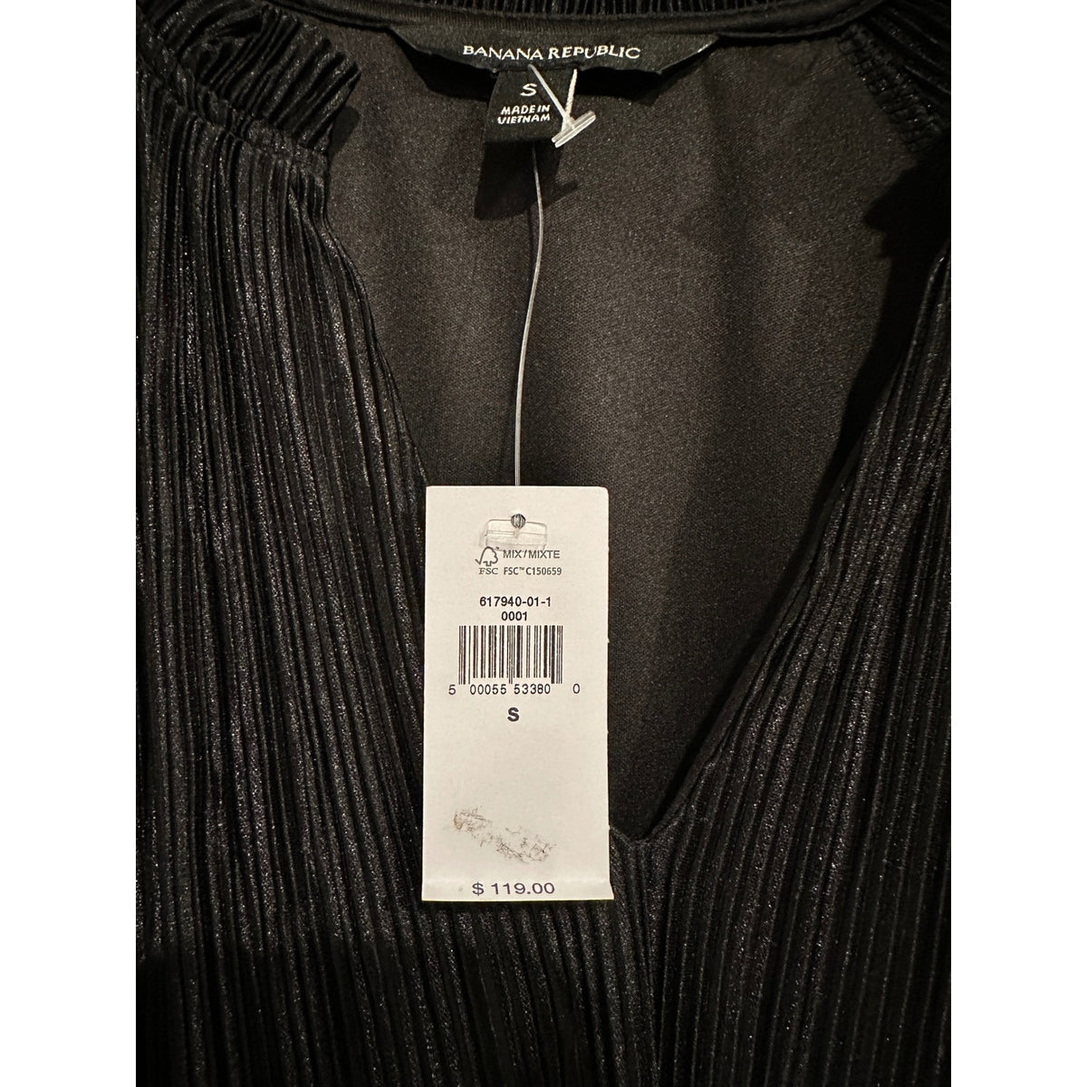 Banana Republic NWT Plisse Swing Dress in Black - Small