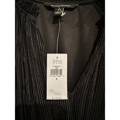 Banana Republic NWT Plisse Swing Dress in Black - Small