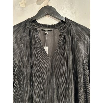 Banana Republic NWT Plisse Swing Dress in Black - Small