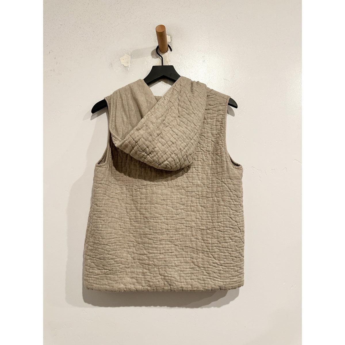 Eileen Fisher Cotton Quilted Hooded Vest in Beige - Petite Medium