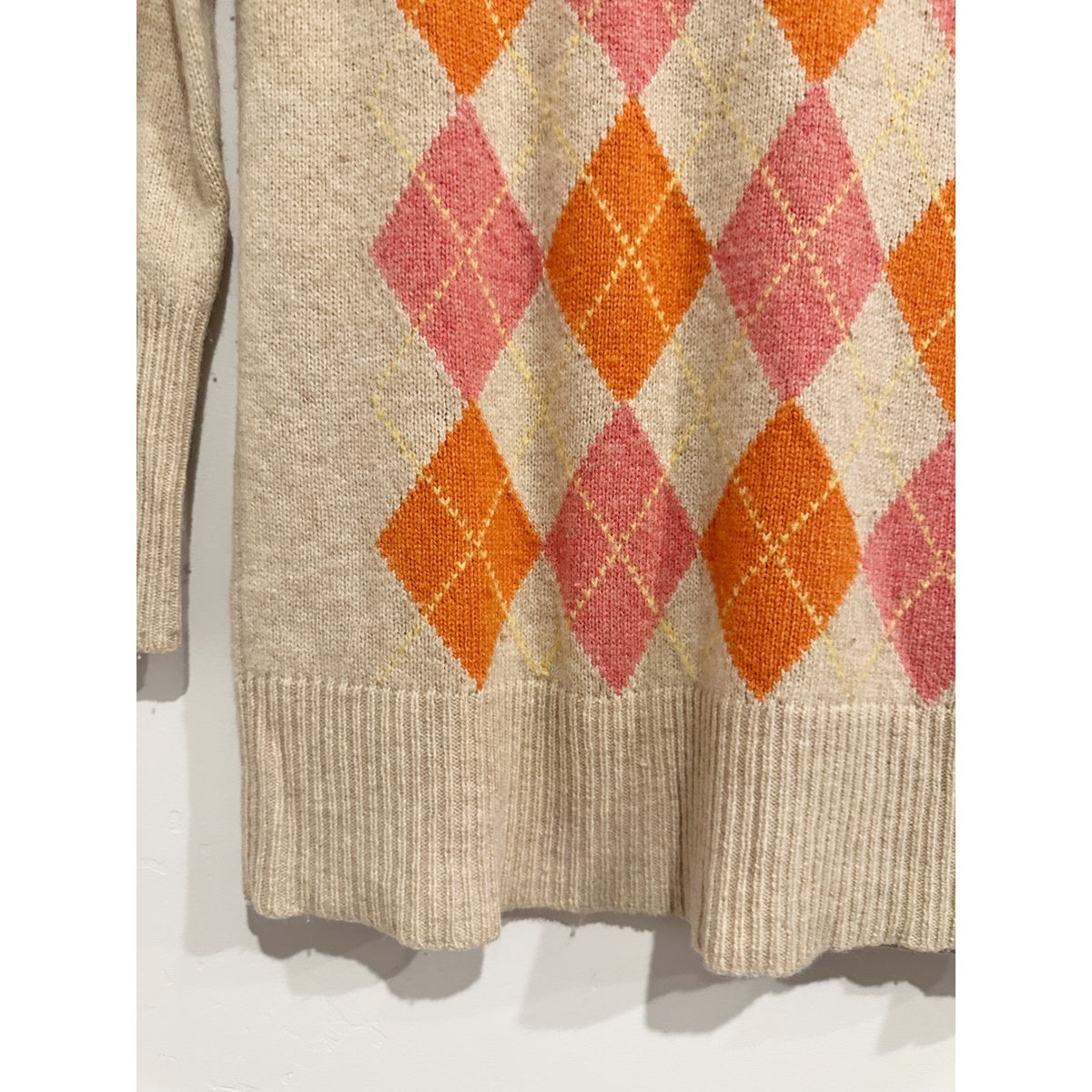 Gap Y2K Beige, Pink, Orange Argyle Lambswool Blend Sweater - Medium