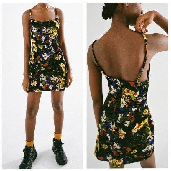 Urban Outfitters NWOT Mallory Velvet Floral Cowl Neck Slip Dress - Small