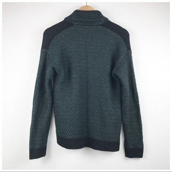 CAbi Fireside Chevron Green Knit Open Cardigan - Medium
