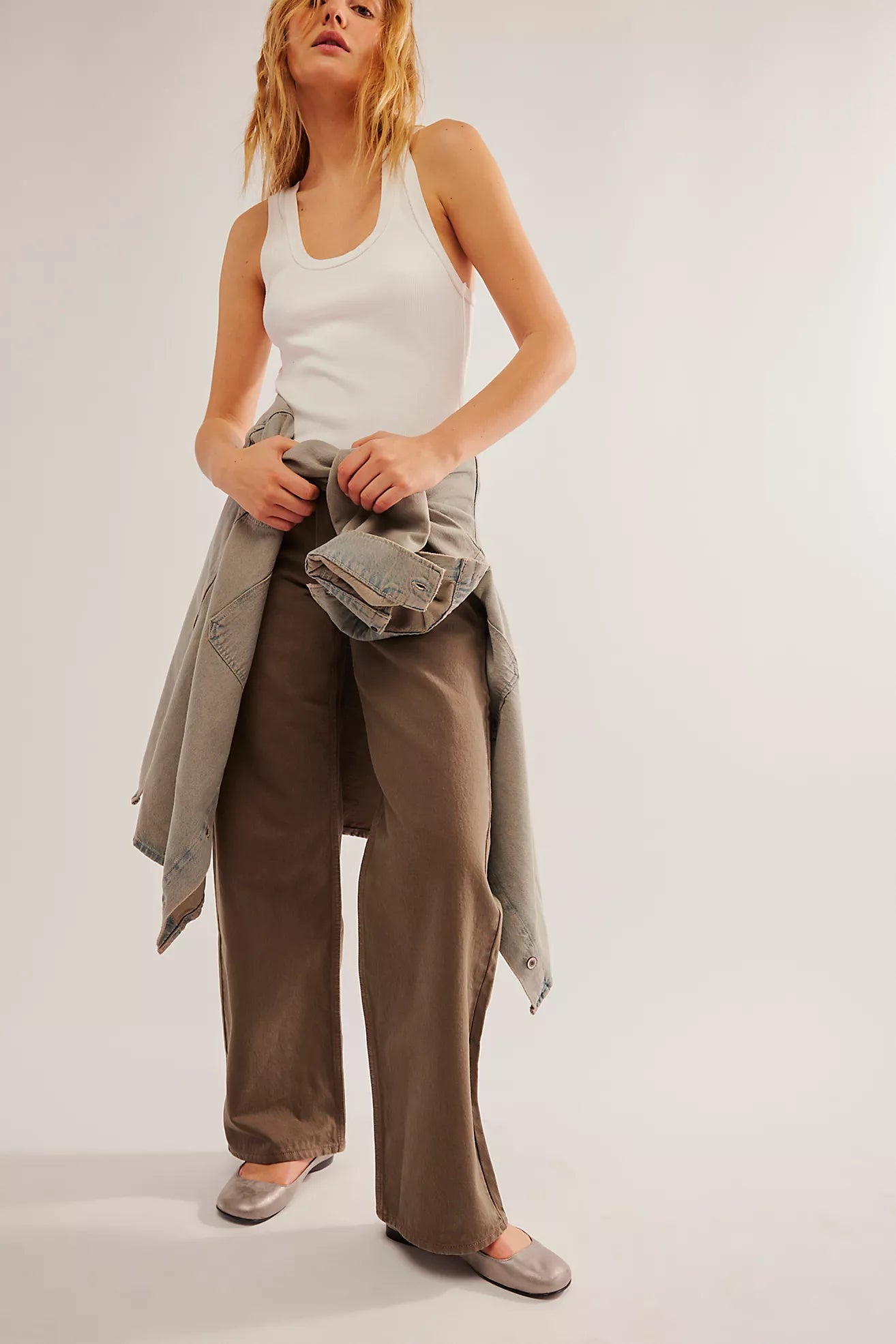Levi's Low Loose Jeans in Brown