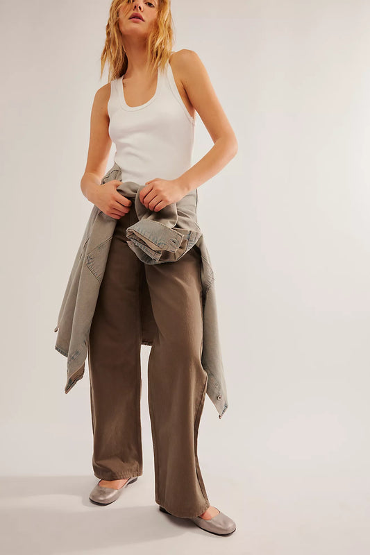 Levi's Low Loose Jeans in Brown