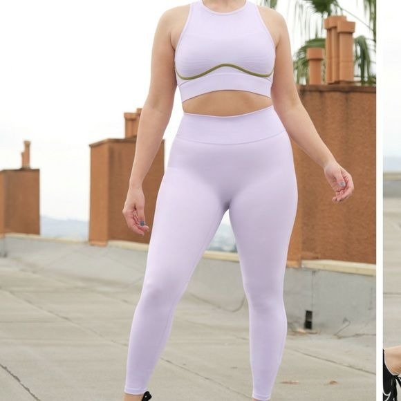 Fabletics BlareSports Bra & Anywhere Motion365 Legging in Lilac Size Small