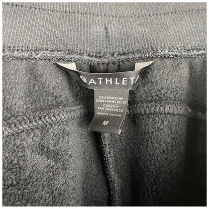 Athleta Cozy Karma Recover Jogger in Black Size Medium